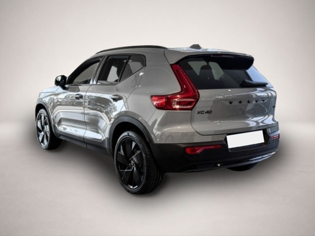 Volvo XC40 (01/2026, Benzin)