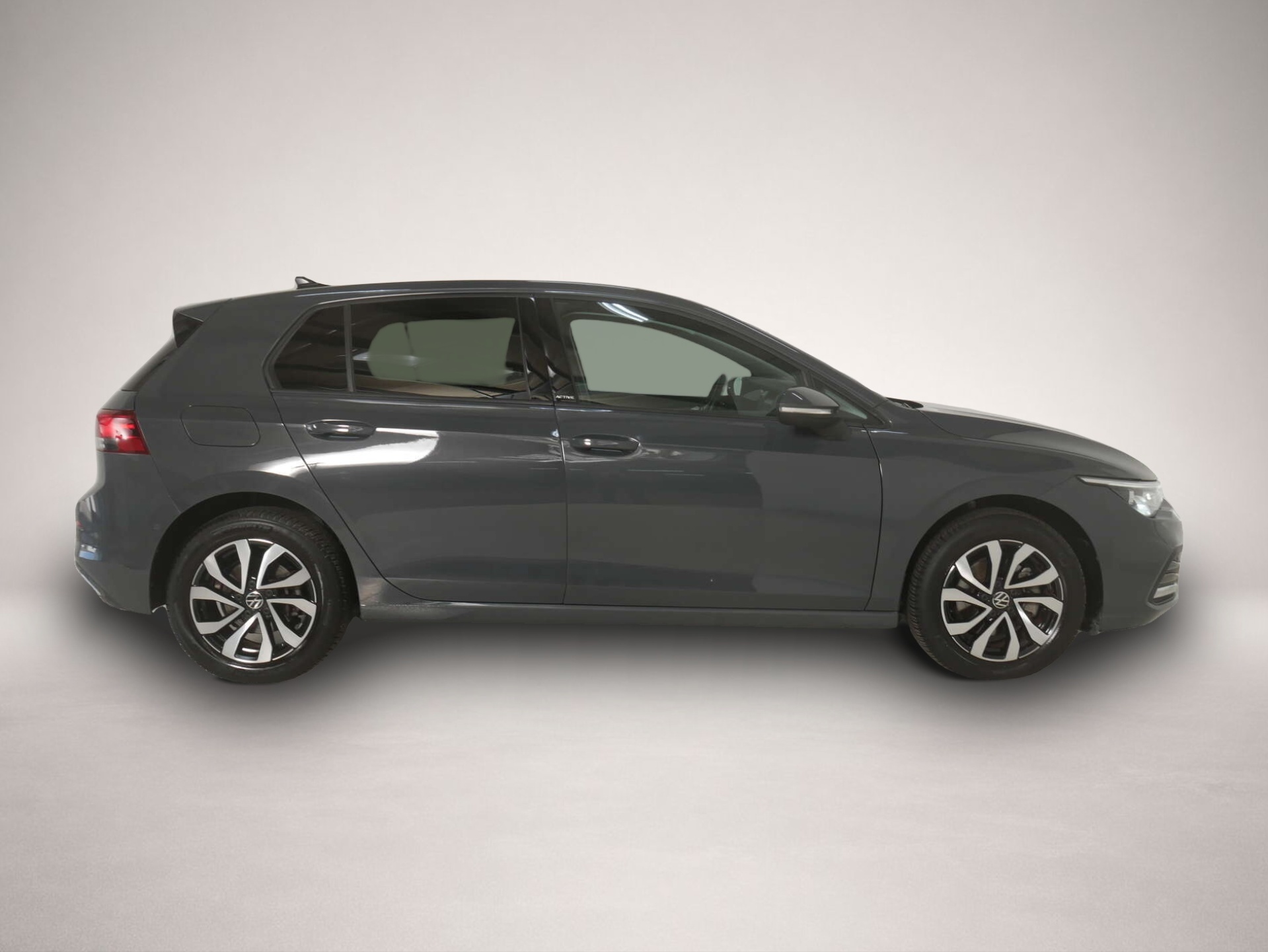 Volkswagen Golf (03/2023, Benzin)