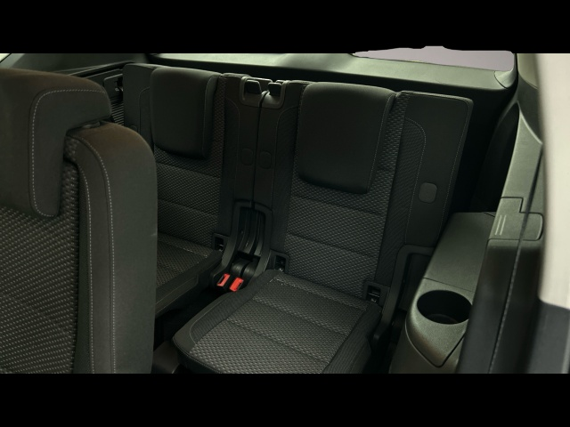 Volkswagen Touran (12/2025, Benzin)