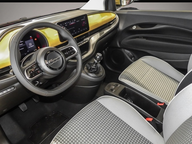 Fiat 500 (04/2026, Benzin)