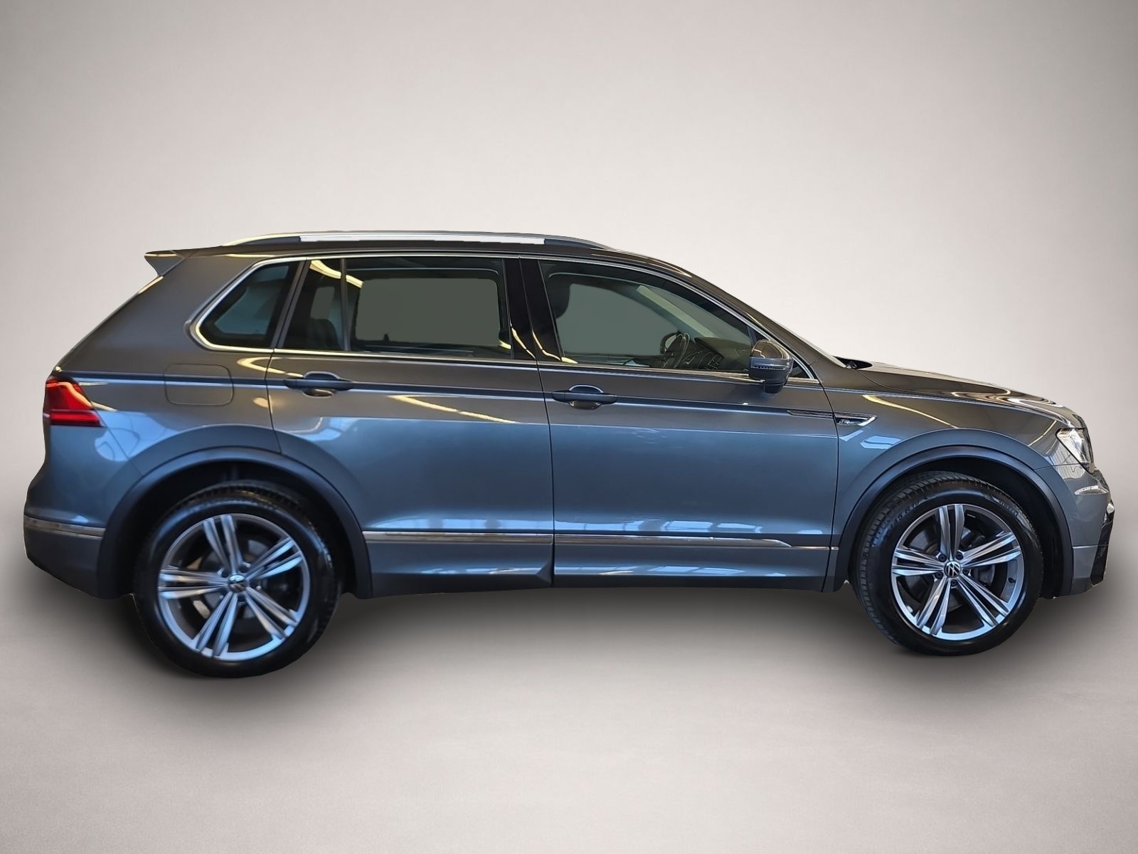 Volkswagen Tiguan (07/2020, Benzin)