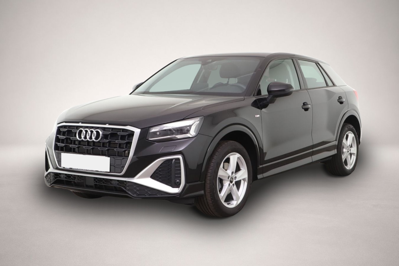 Audi Q2 (10/2025, Benzin)