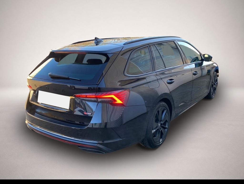 Skoda Octavia (06/2025, Benzin)