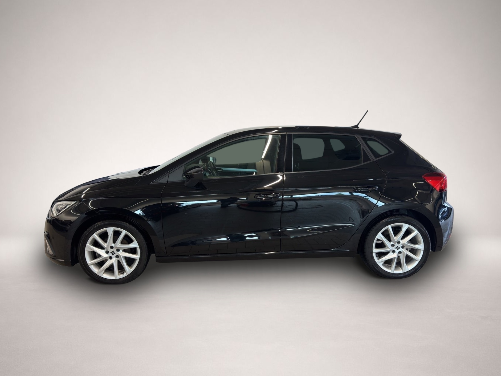 Seat Ibiza (04/2024, Benzin)