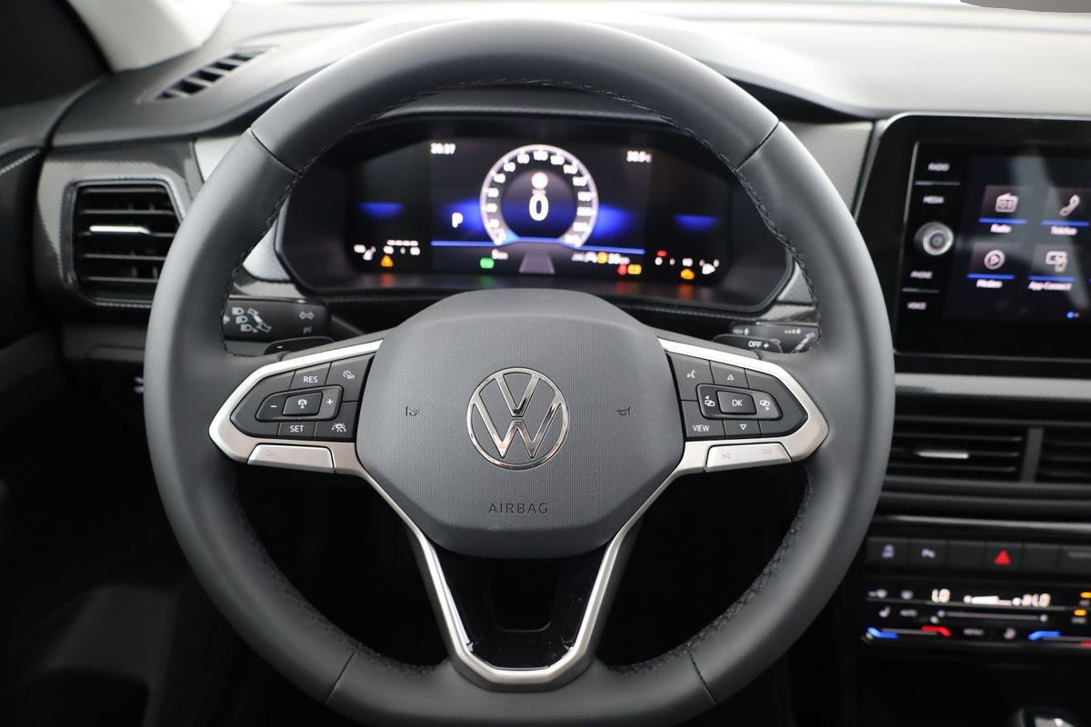Volkswagen T-Cross (08/2026, Benzin)