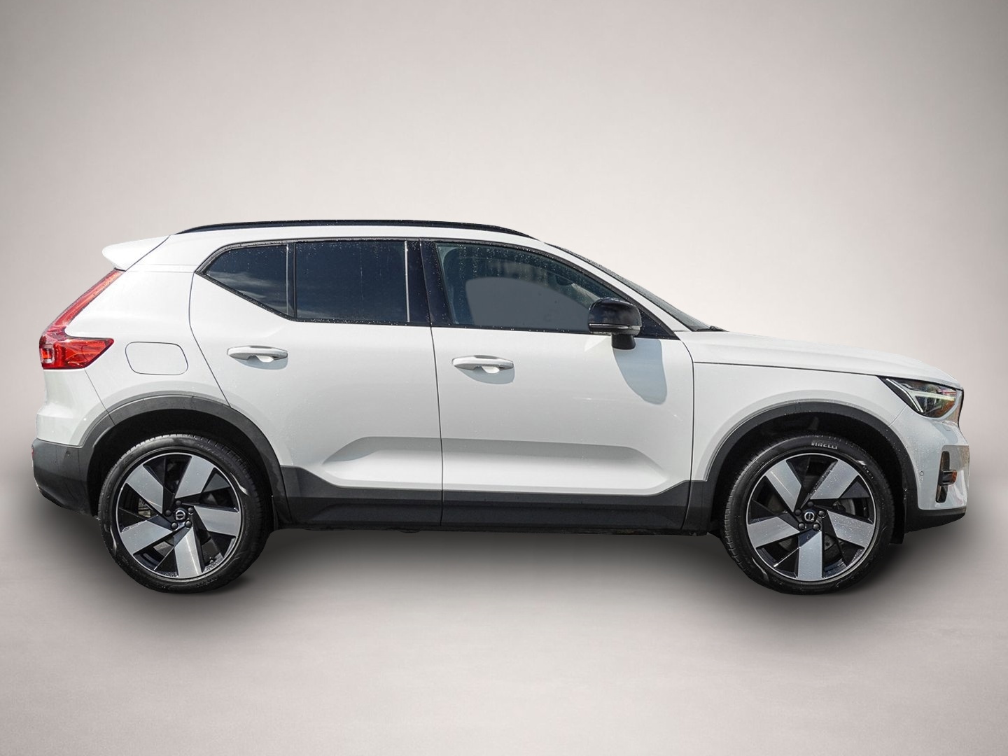 Volvo XC40 (11/2023, )