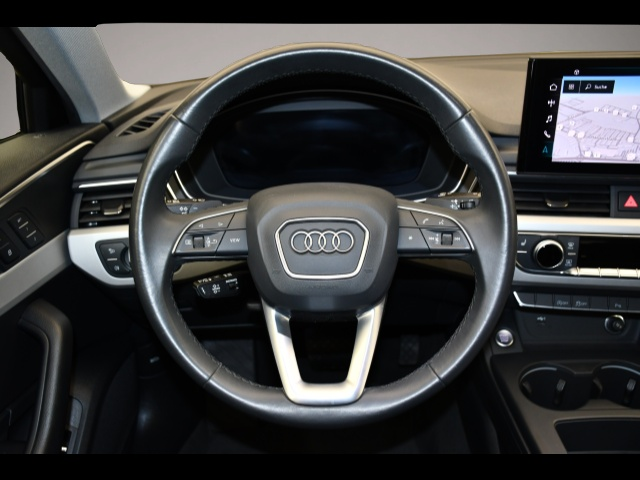 Audi A4 (03/2023, Diesel)