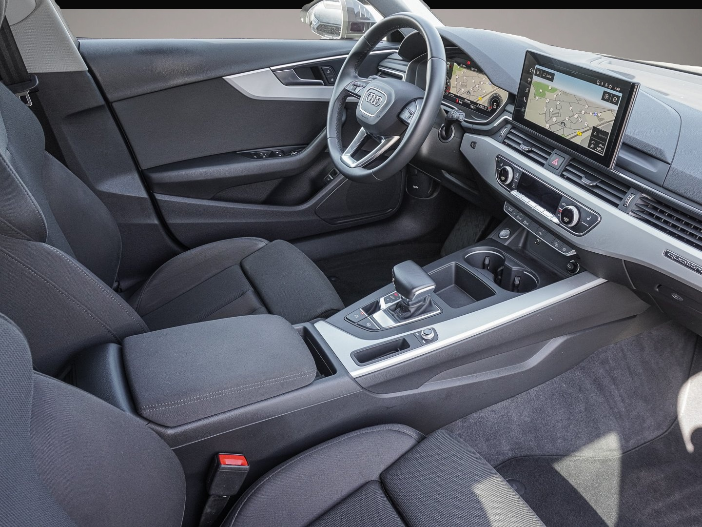 Audi A4 Allroad (06/2023, Benzin)