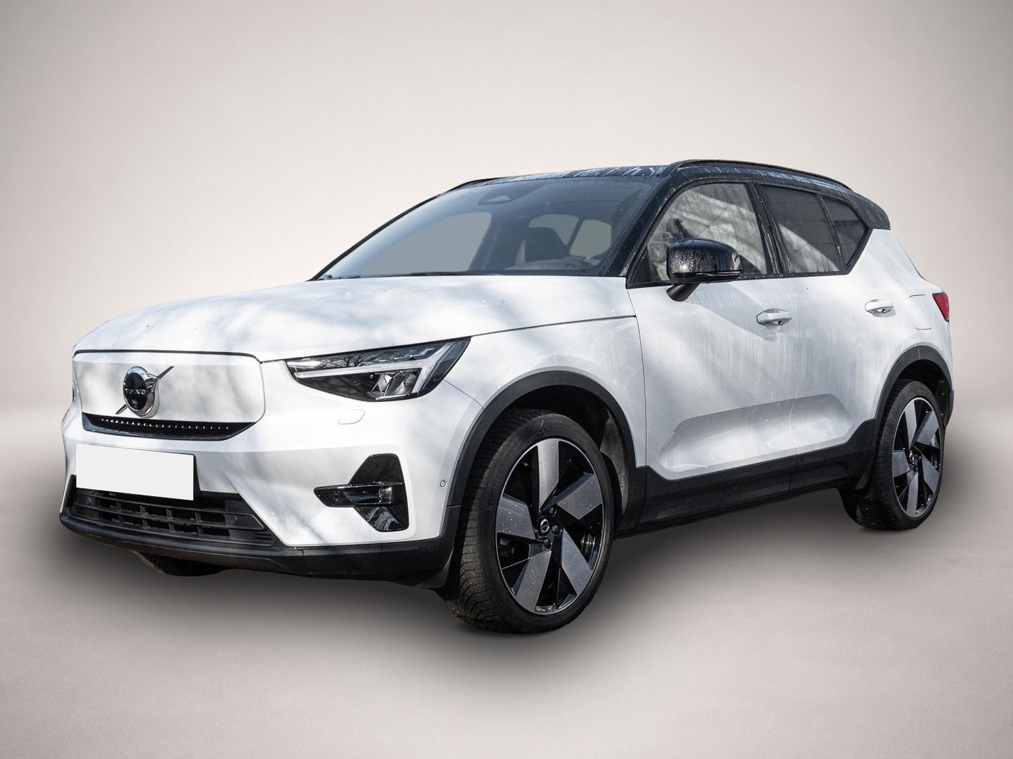 Volvo XC40 (11/2022, ELECTRIC)