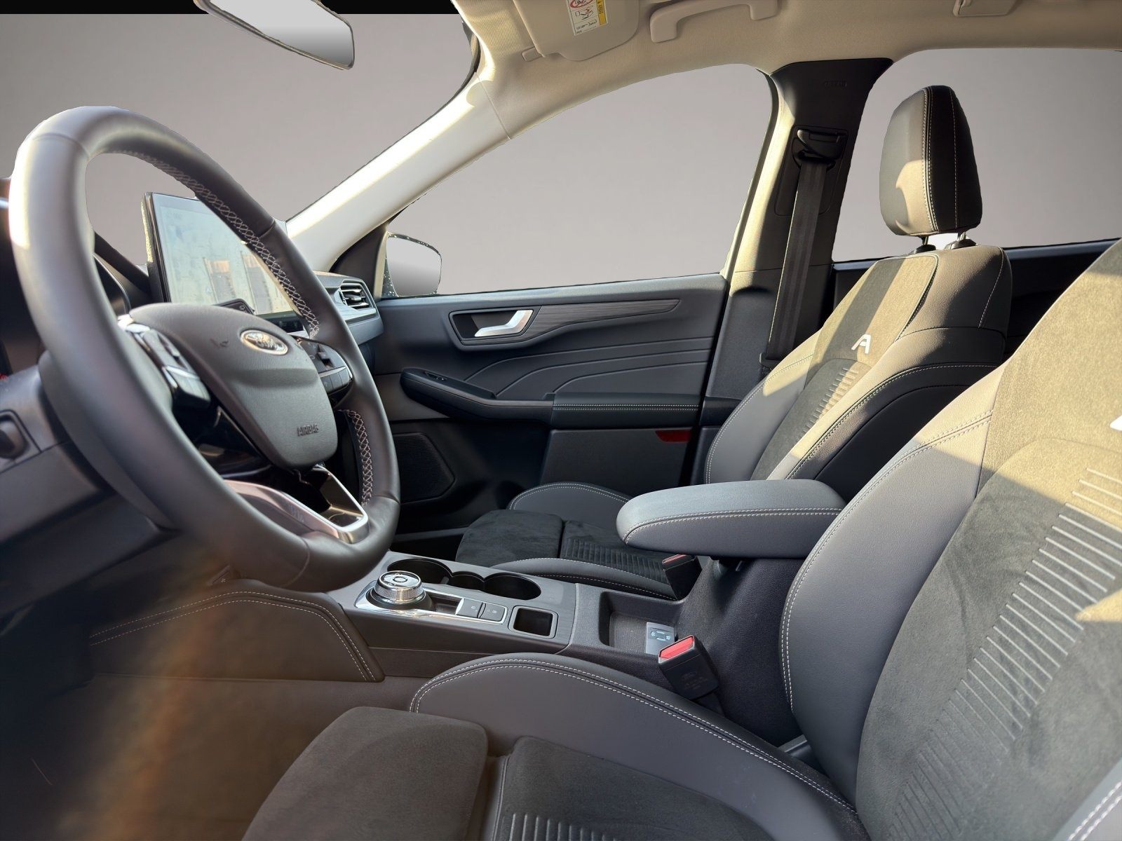 Ford Kuga (10/2025, Hybrid (Benzin/Elektro))
