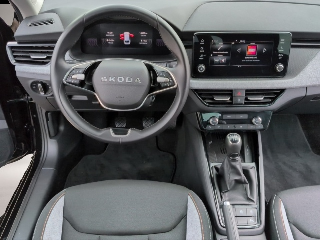 Skoda Scala (06/2025, Benzin)