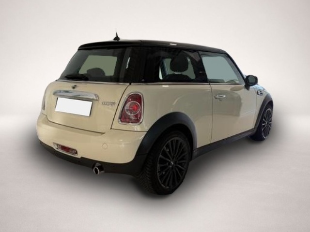 Mini Cooper (09/2011, Benzin)