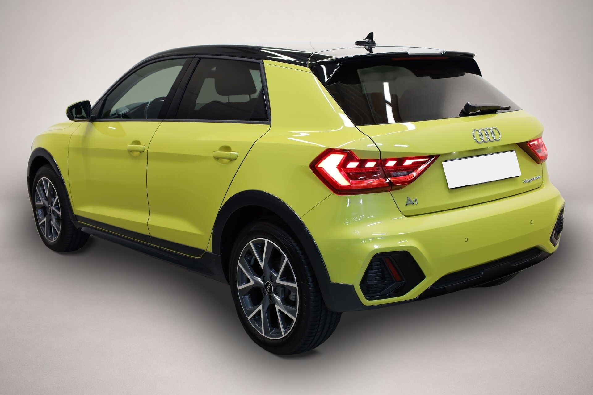 Audi A1 (03/2022, Benzin)