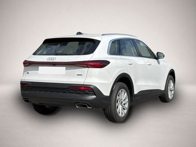 Audi Q5 (08/2026, Benzin)