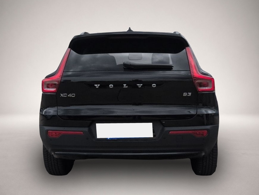 Volvo XC40 (10/2025, Benzin)
