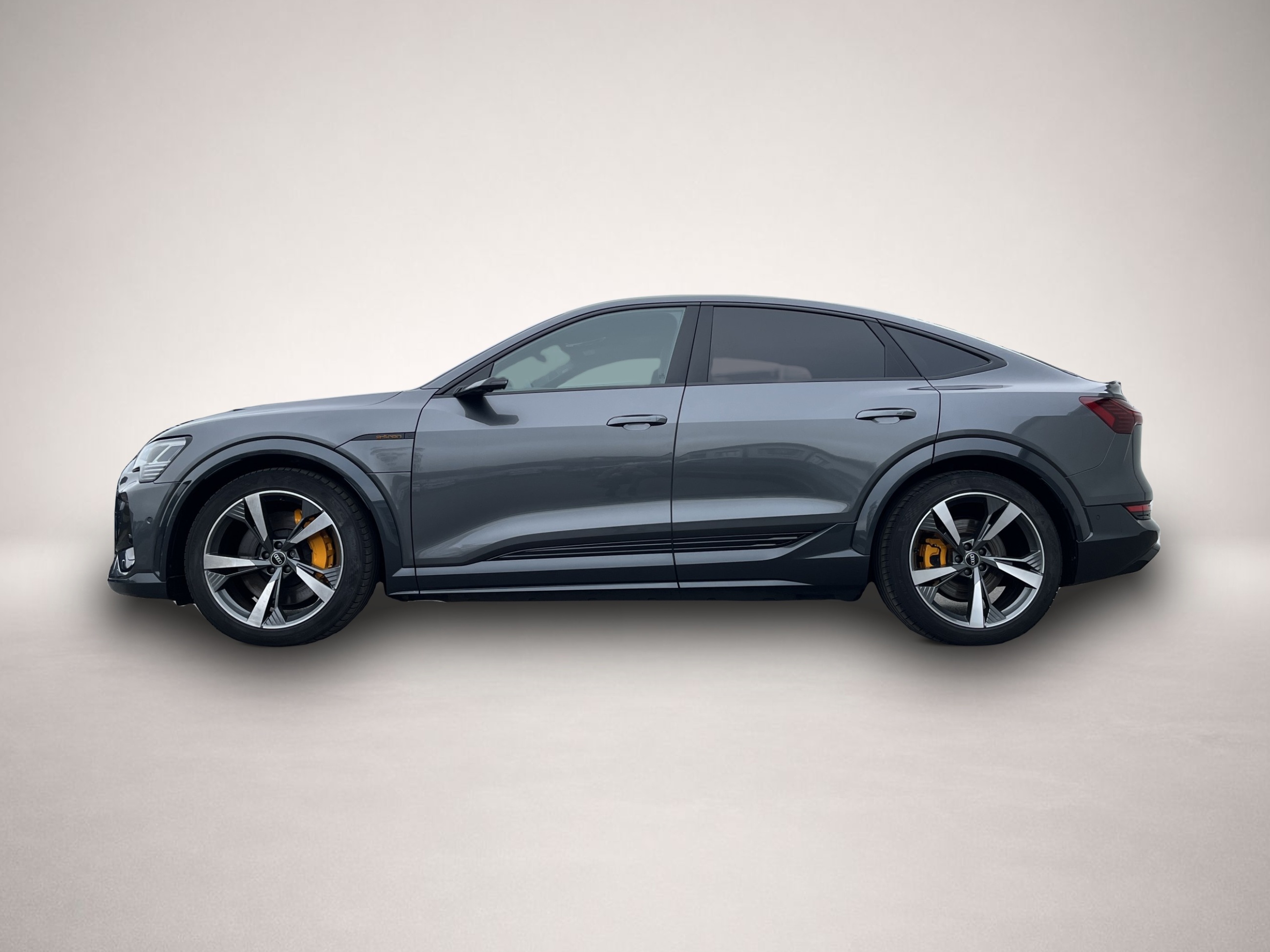 Audi e-tron (02/2022, ELECTRIC)