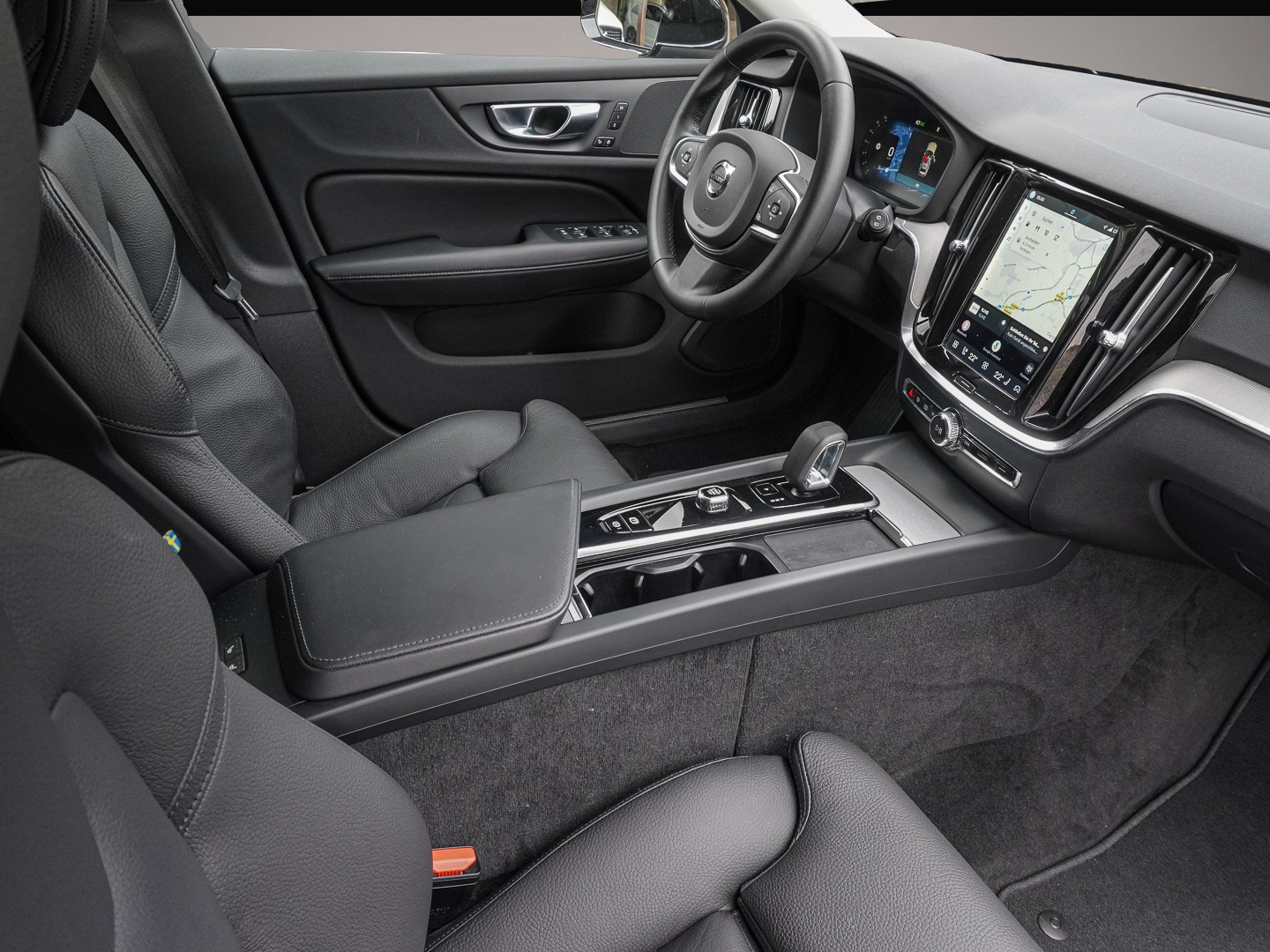 Volvo V60 (06/2024, Benzin)