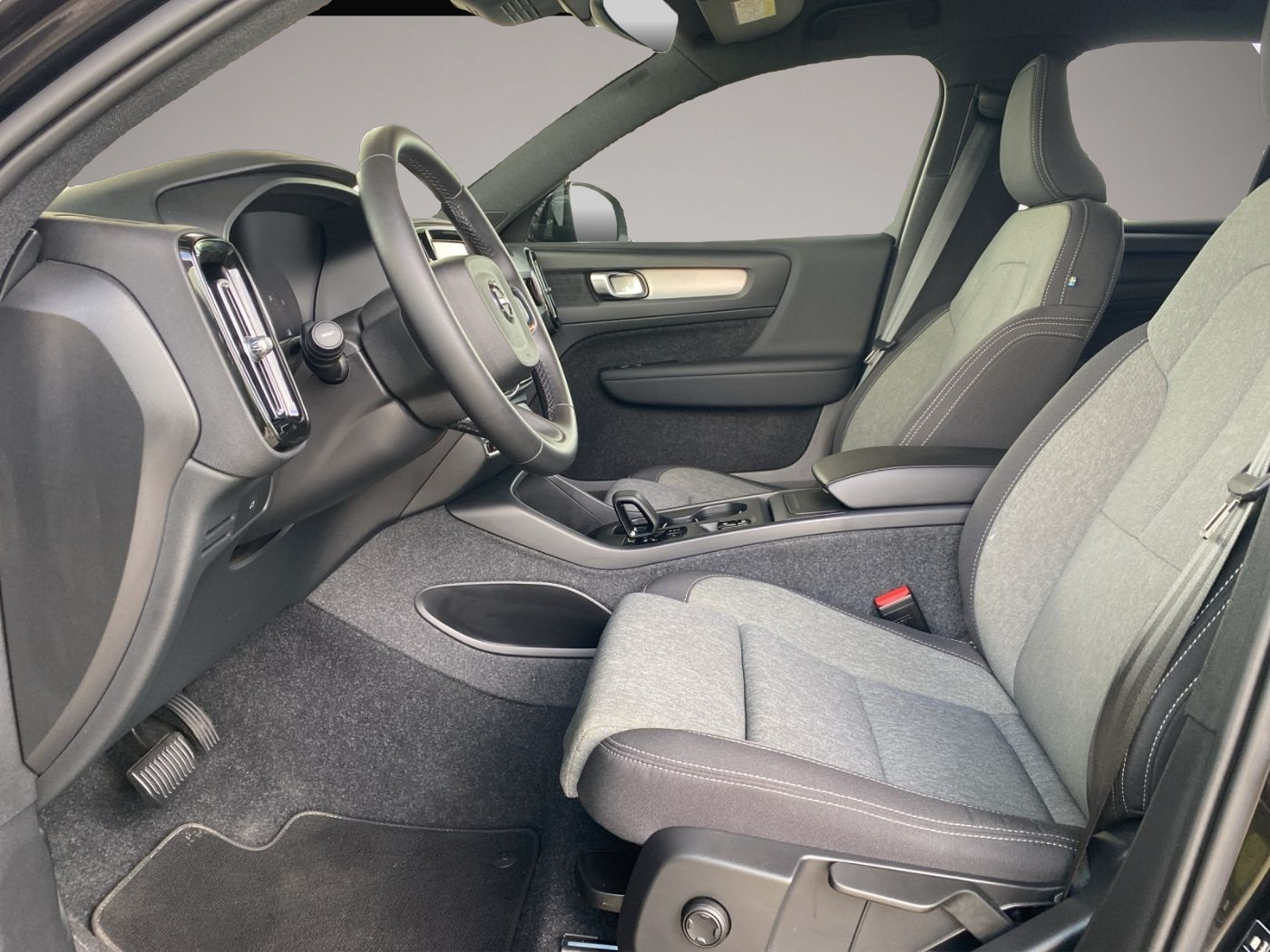 Volvo XC40 (06/2024, Benzin)