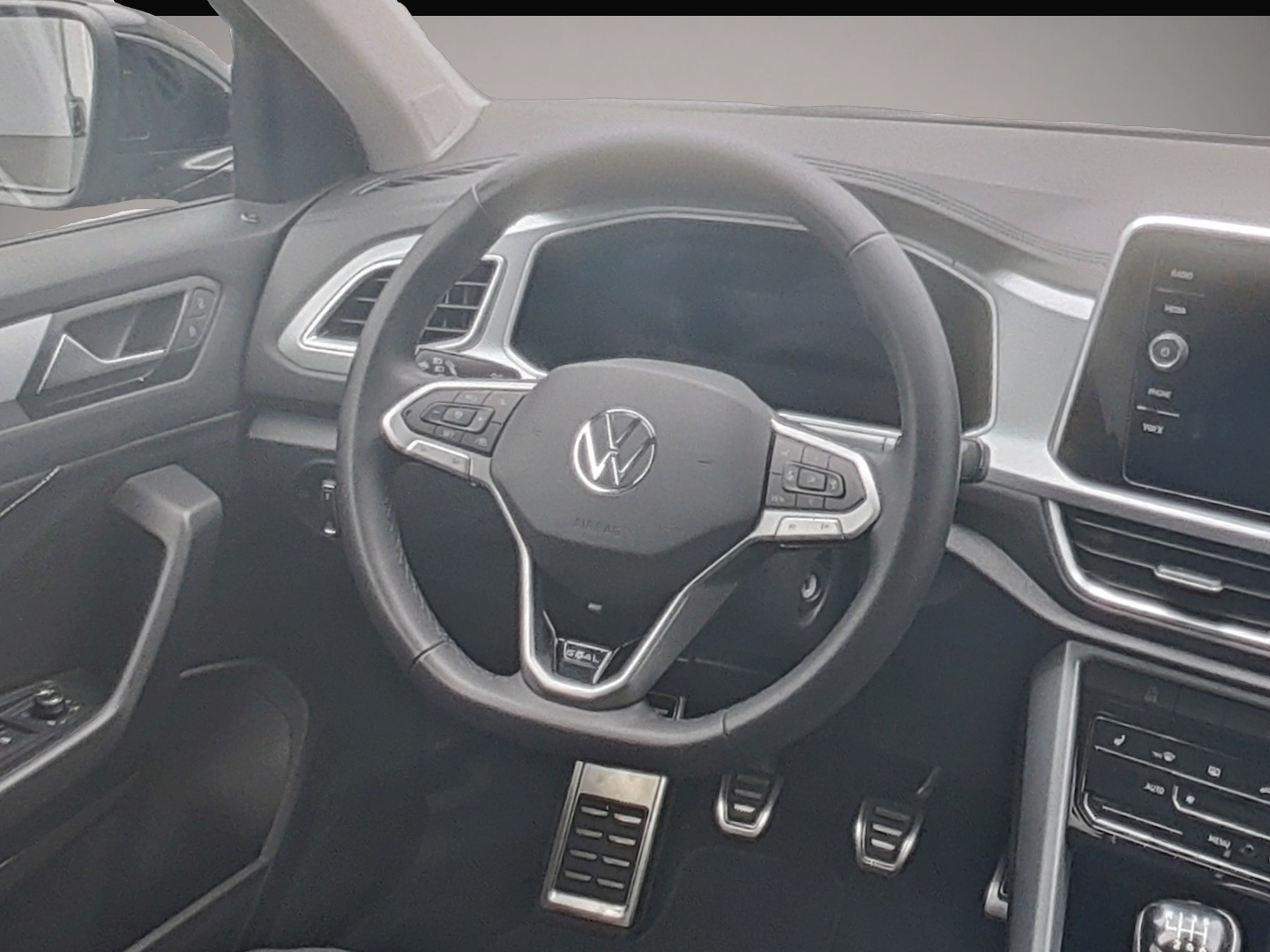 Volkswagen T-Roc (09/2025, Benzin)
