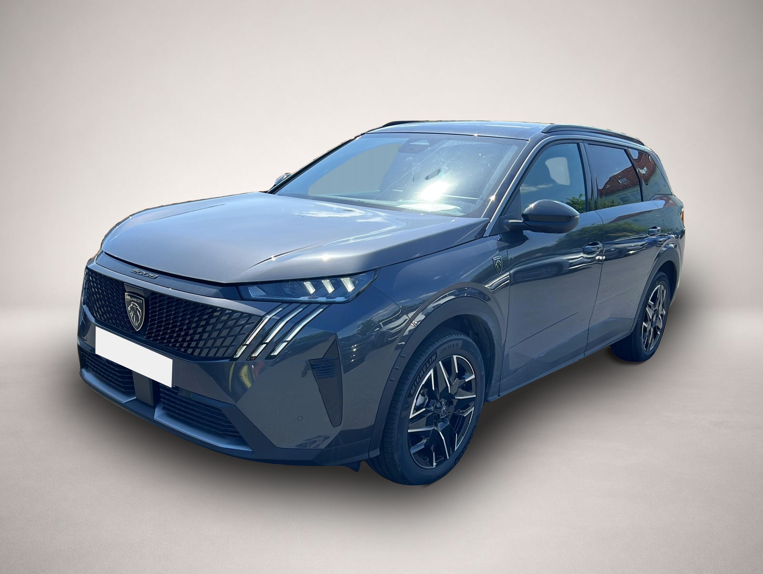 Peugeot 5008 (06/2025, Benzin)
