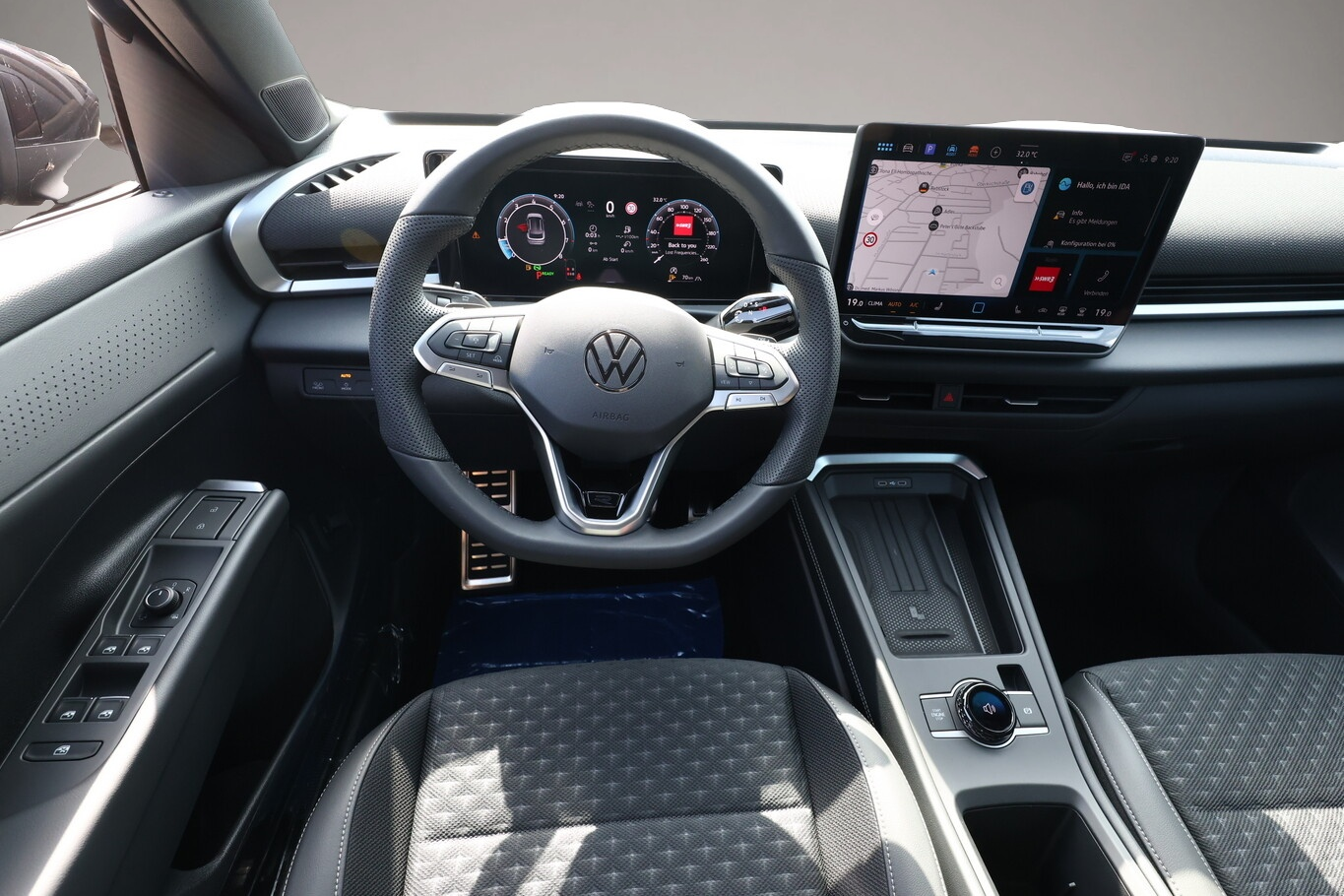 Volkswagen T-Roc (07/2026, Benzin)