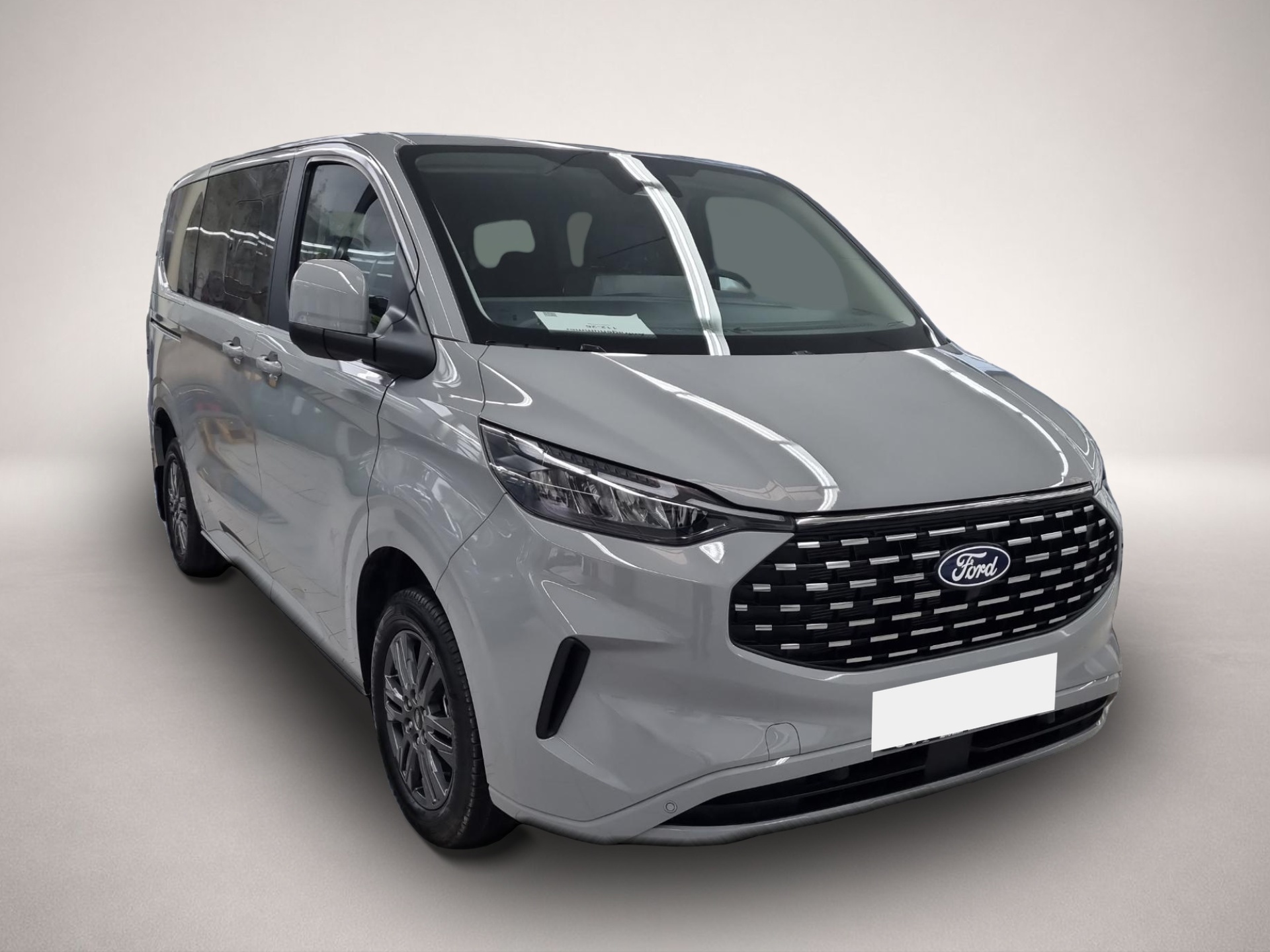 Ford Tourneo Custom (01/2026, Diesel)