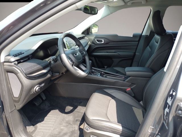 Jeep Compass (04/2023, Benzin)