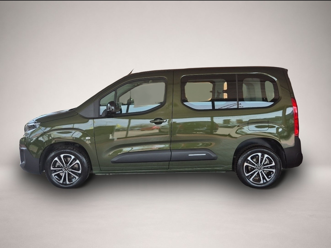 Citroen Berlingo (11/2024, Benzin)