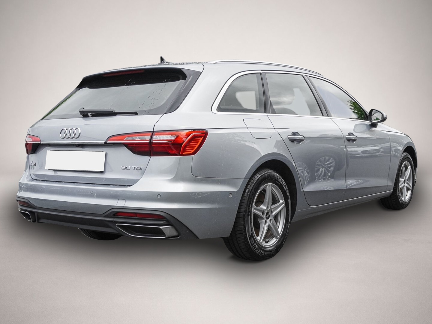 Audi A4 (04/2023, Diesel)