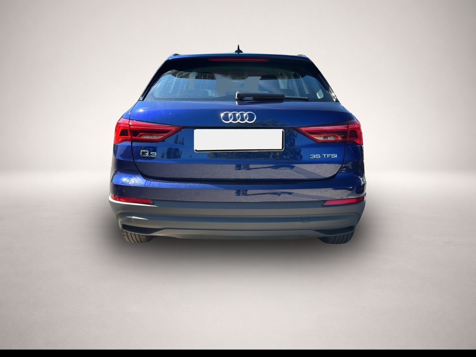 Audi Q3 (10/2023, Benzin)