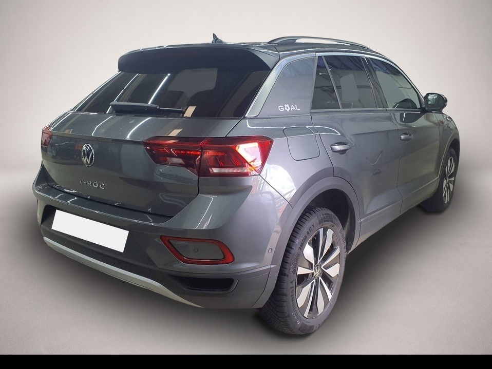 Volkswagen T-Roc (10/2025, Benzin)