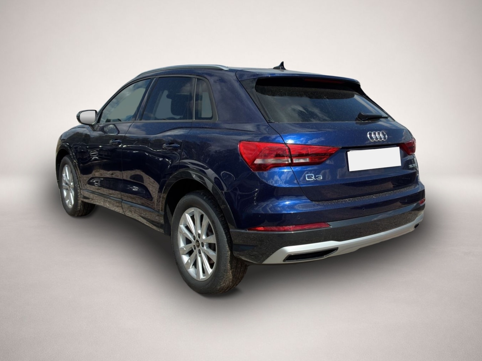 Audi Q3 (09/2025, Benzin)