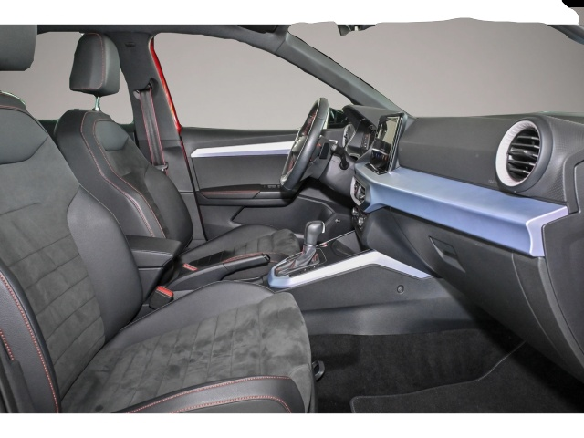 Seat Arona (04/2023, Benzin)