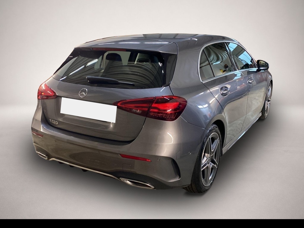 Mercedes-Benz A 180 (06/2025, Benzin)