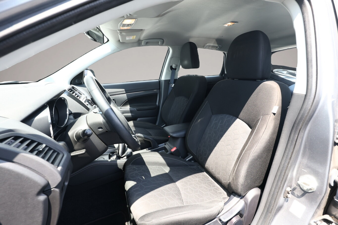 Mitsubishi ASX (06/2020, Benzin)