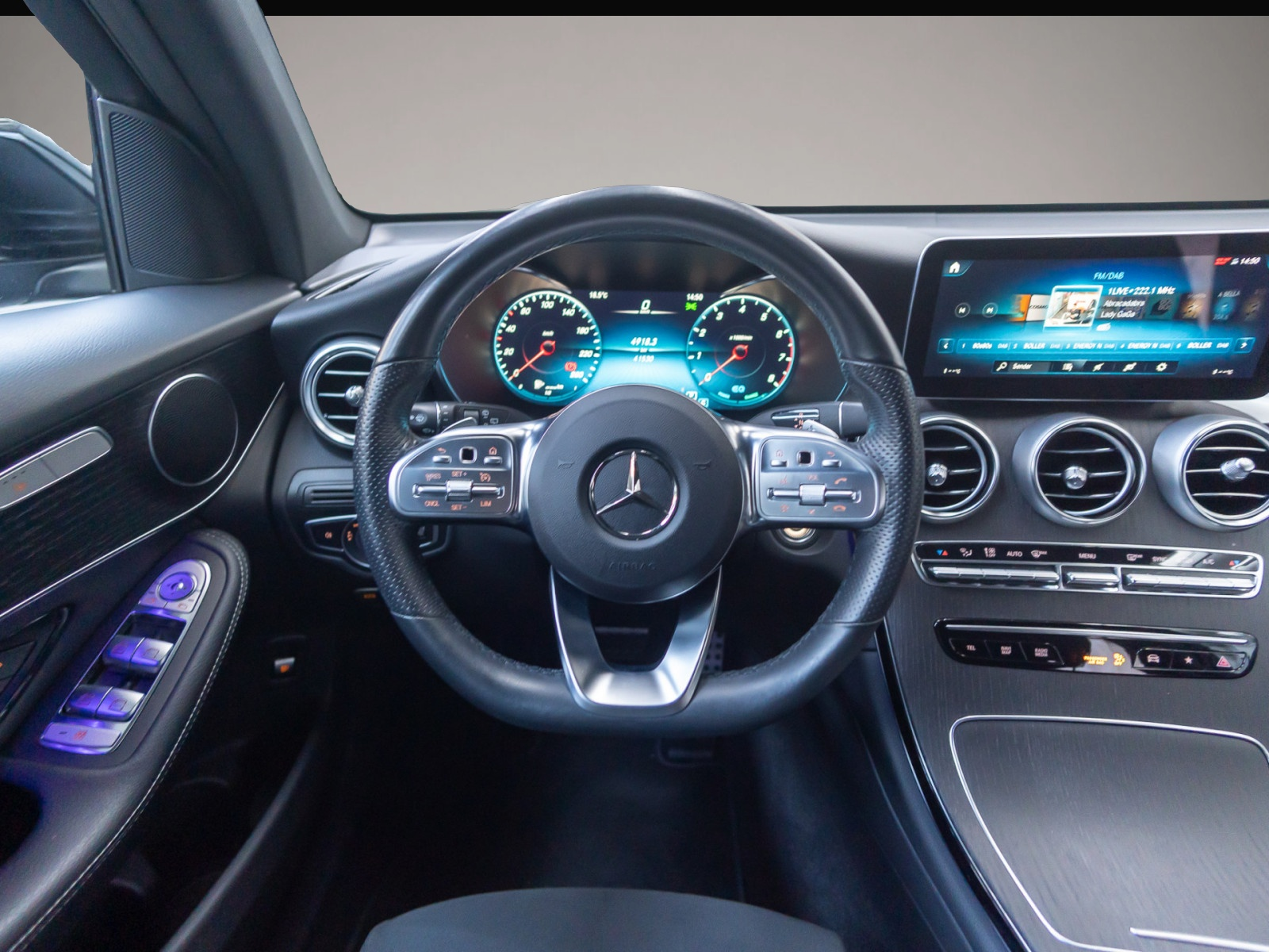 Mercedes-Benz GLC 300 (02/2022, Benzin)