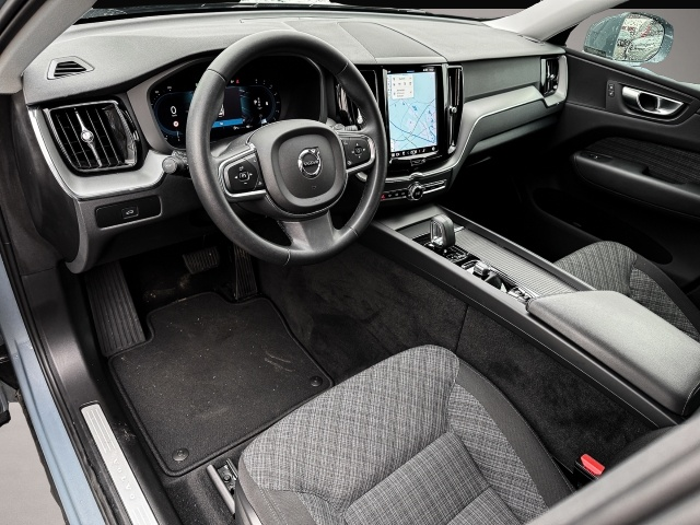 Volvo XC60 (01/2024, Benzin)