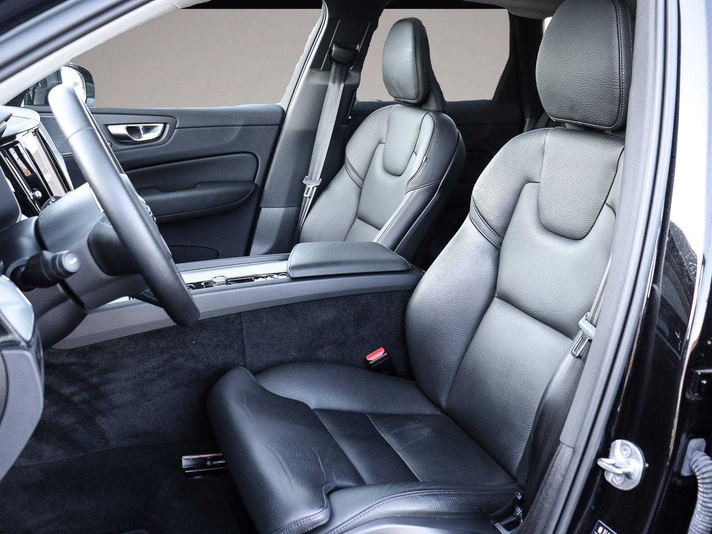 Volvo XC60 (12/2023, Benzin)