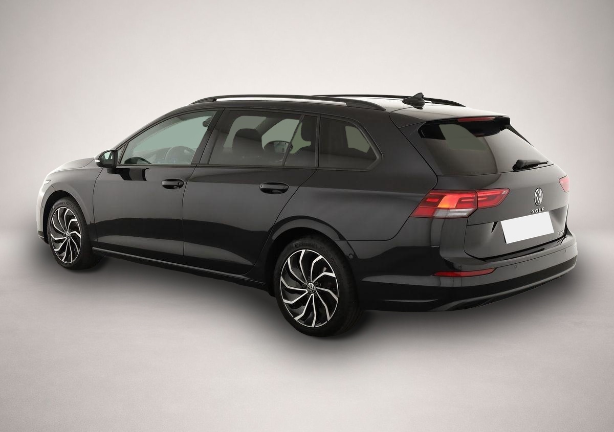 Volkswagen Golf (05/2021, Benzin)