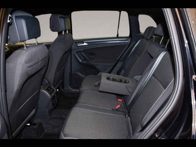 Volkswagen Tiguan (10/2021, )