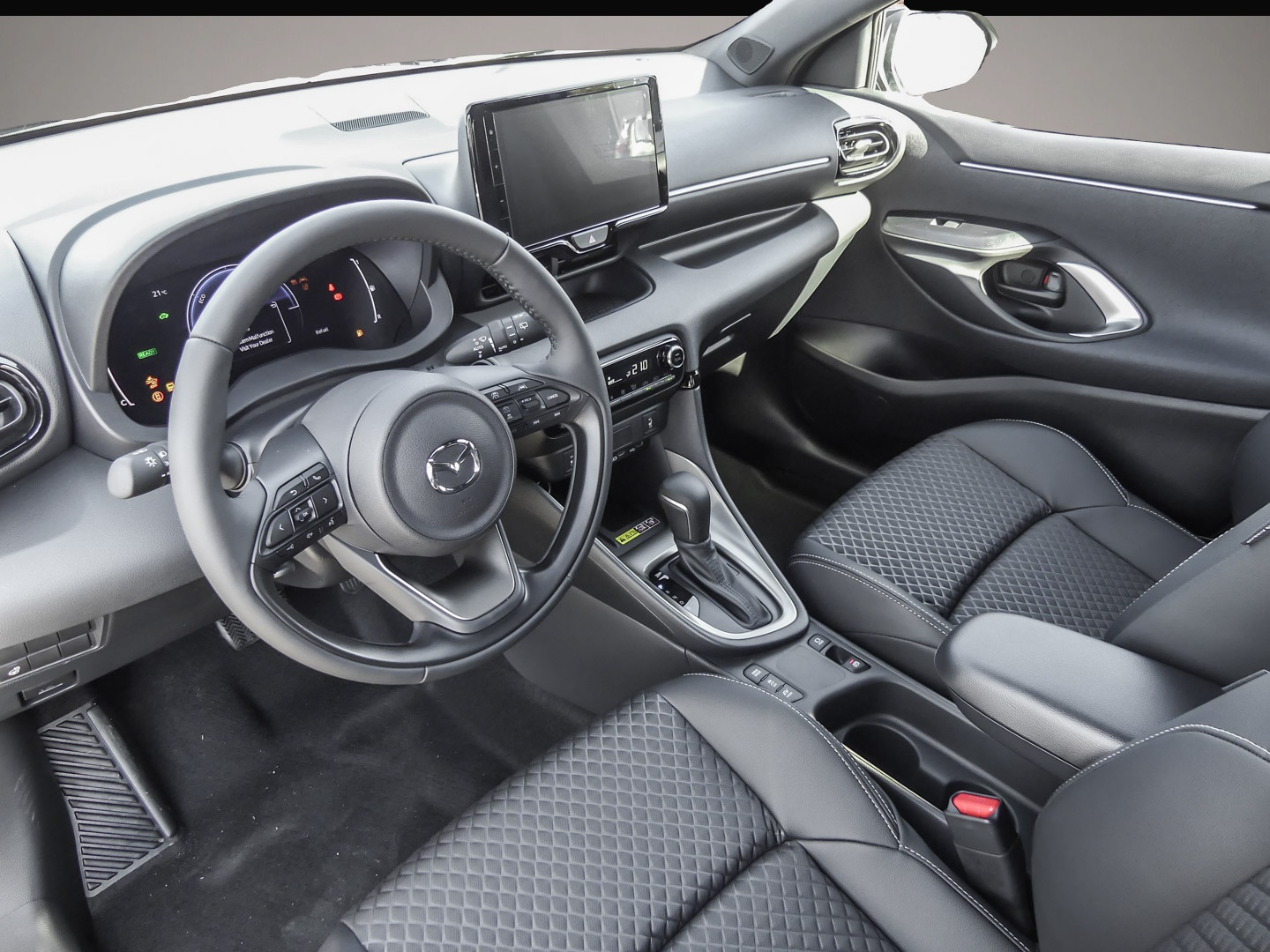 Mazda 2 Hybrid, image 3 of 5