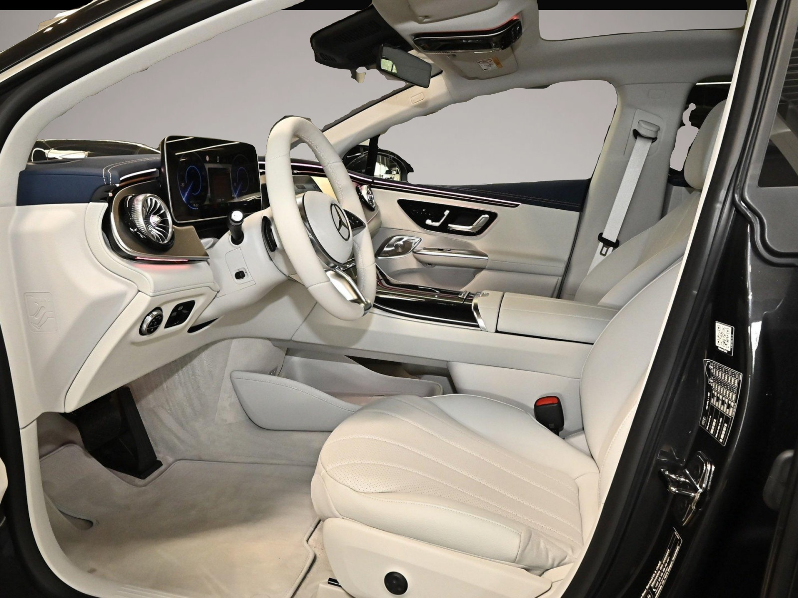 Mercedes-Benz EQE (01/2025, ELECTRIC)