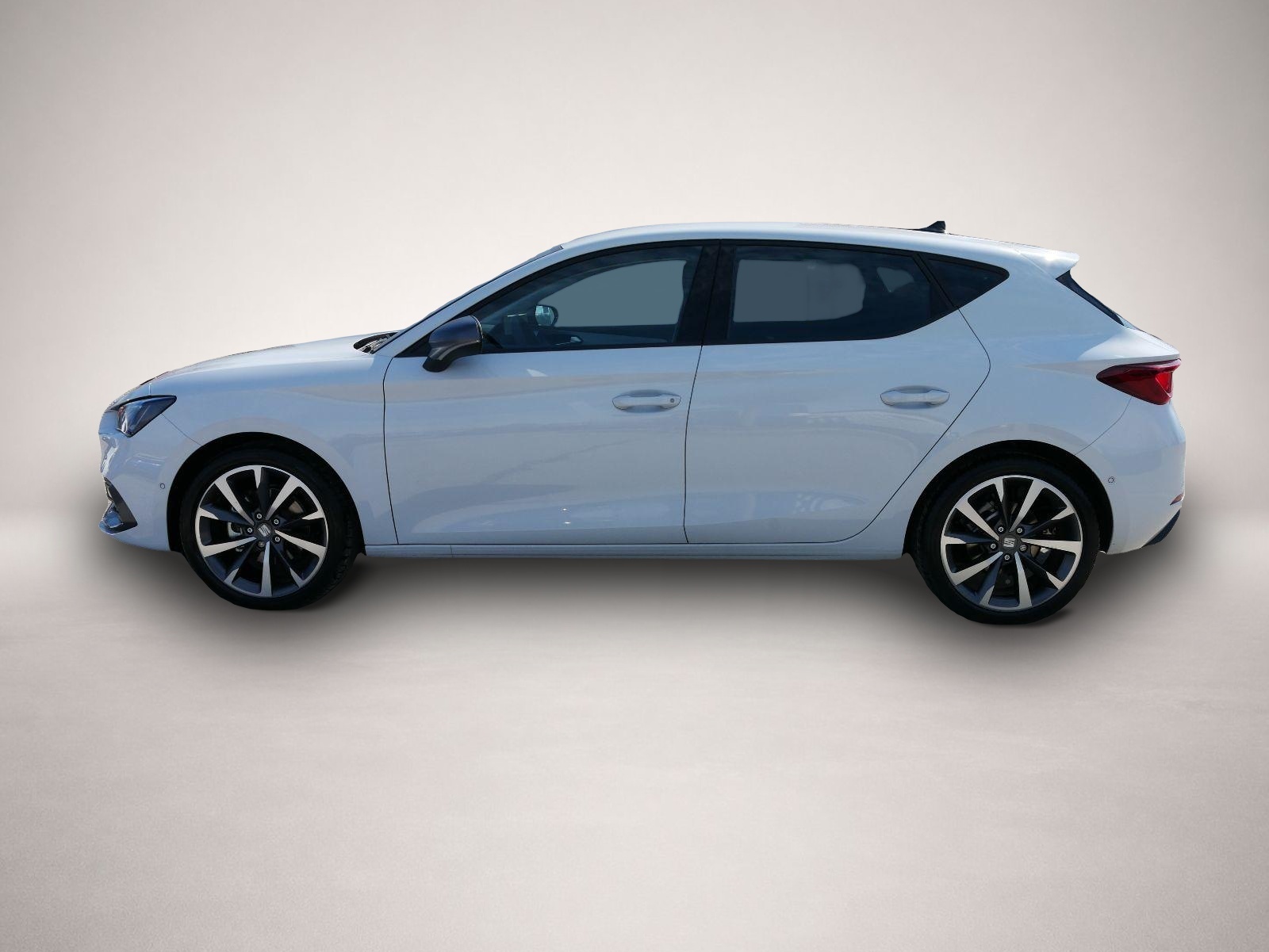 Seat Leon (01/2026, Benzin)