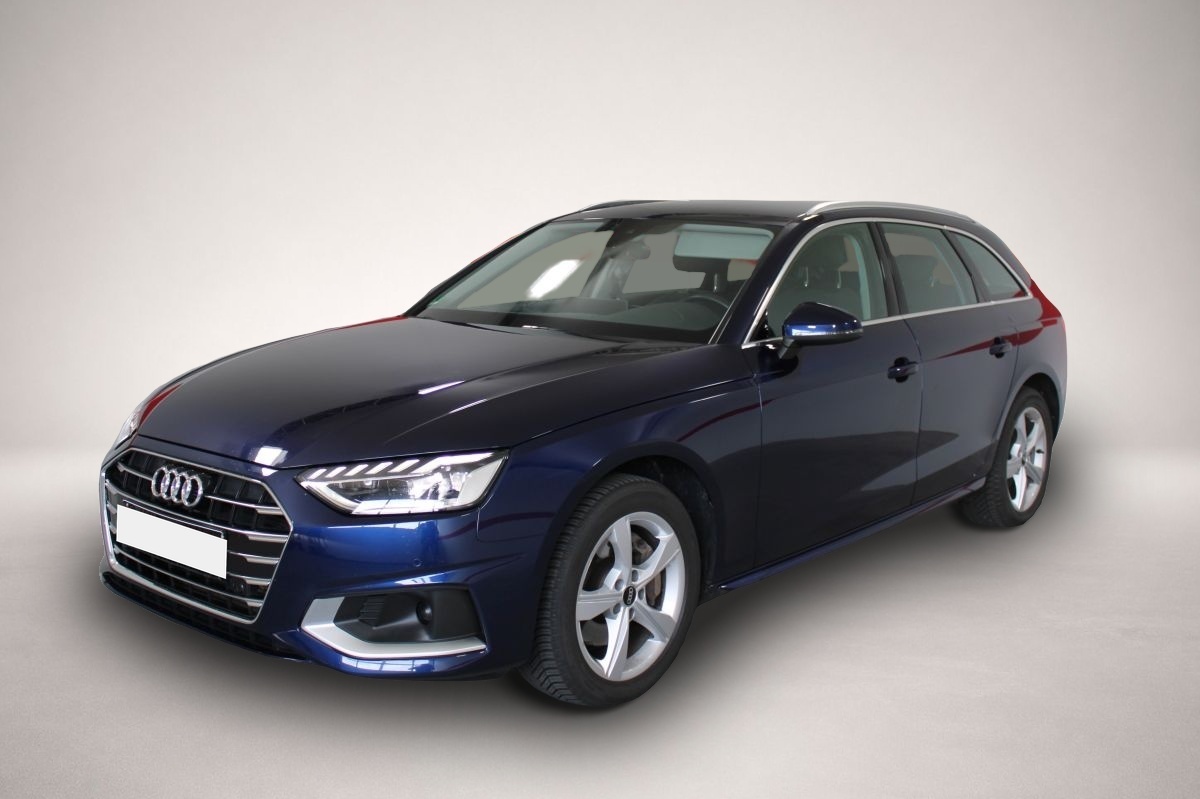 Audi A4 (09/2022, Benzin)