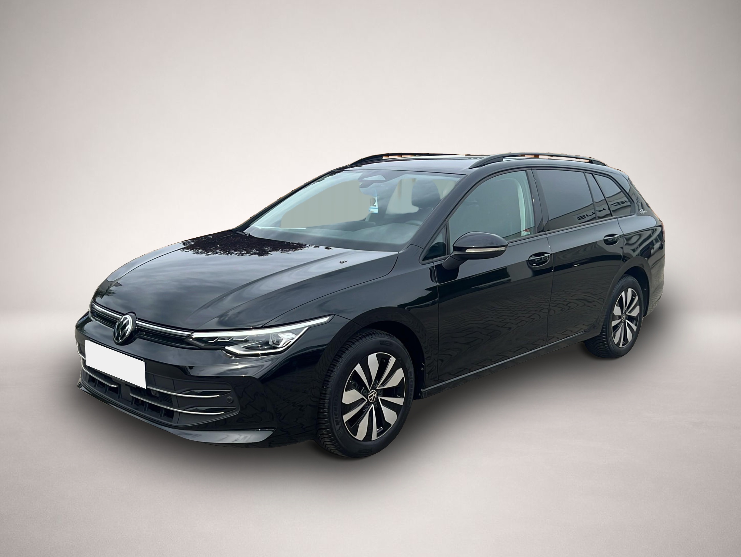 Volkswagen Golf (07/2025, Benzin)