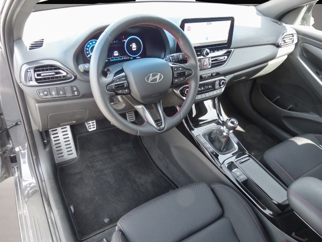 Hyundai i30 (09/2025, Benzin)