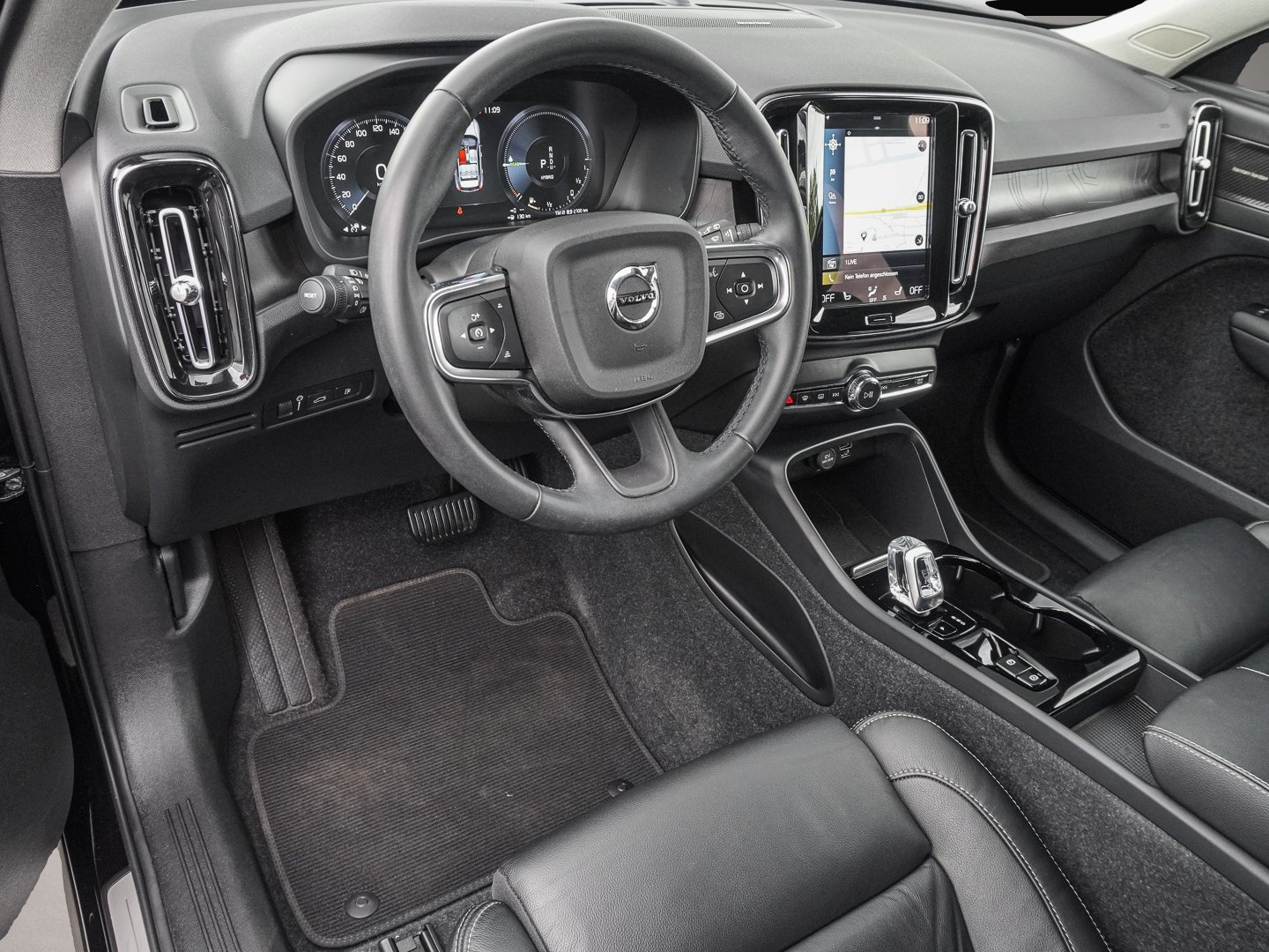 Volvo XC40 (11/2023, )