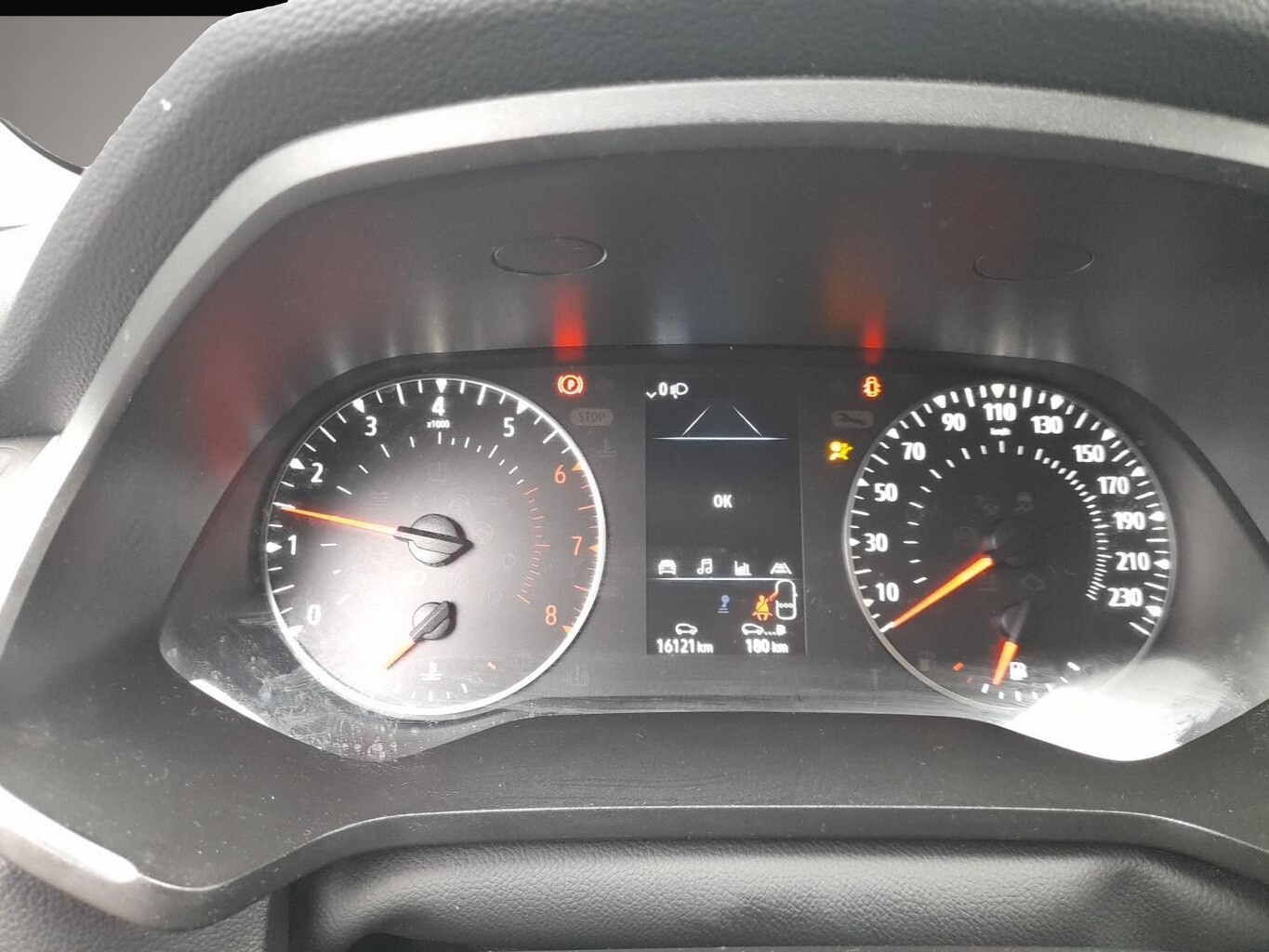 Renault Captur (01/2023, Benzin)