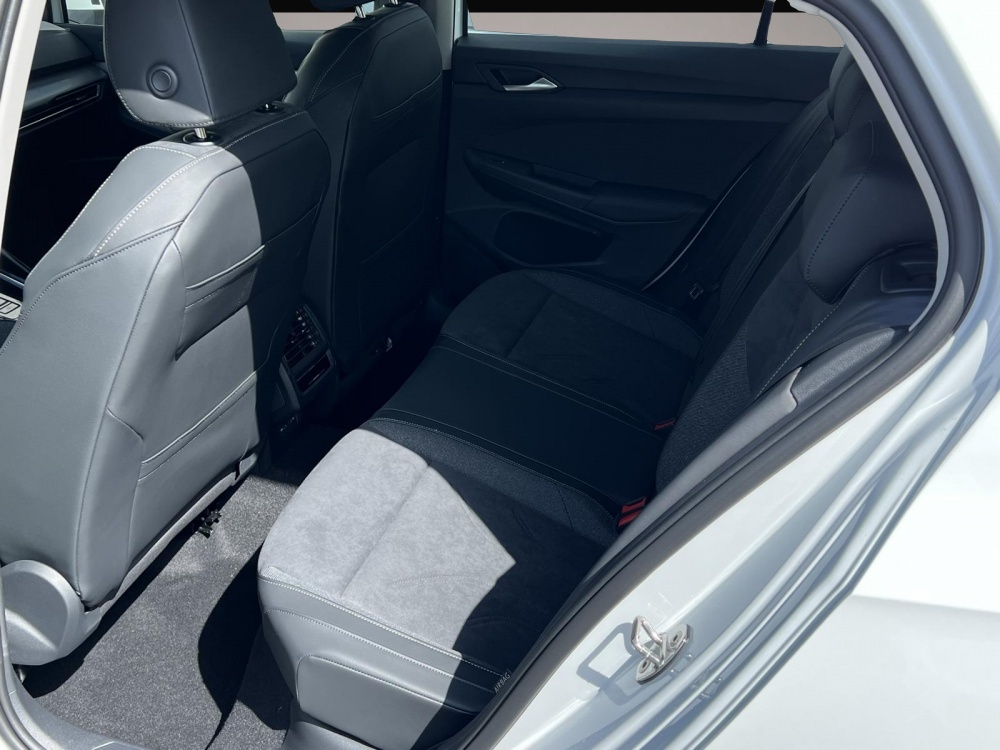 Volkswagen Golf, Bild 6 von 6
