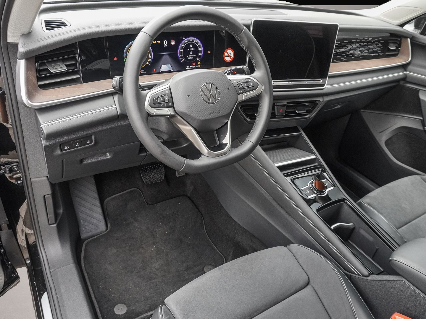 Volkswagen Tayron (08/2025, )